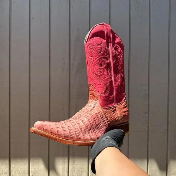 Carreta | Shoes | 29 Pink Crocodile Tail Design Western Boot  display picture 2